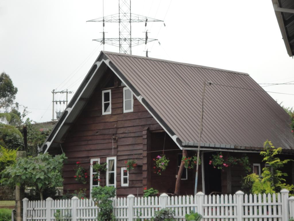 Eranga Guest Hotel Nuwara Eliya Buitenkant foto