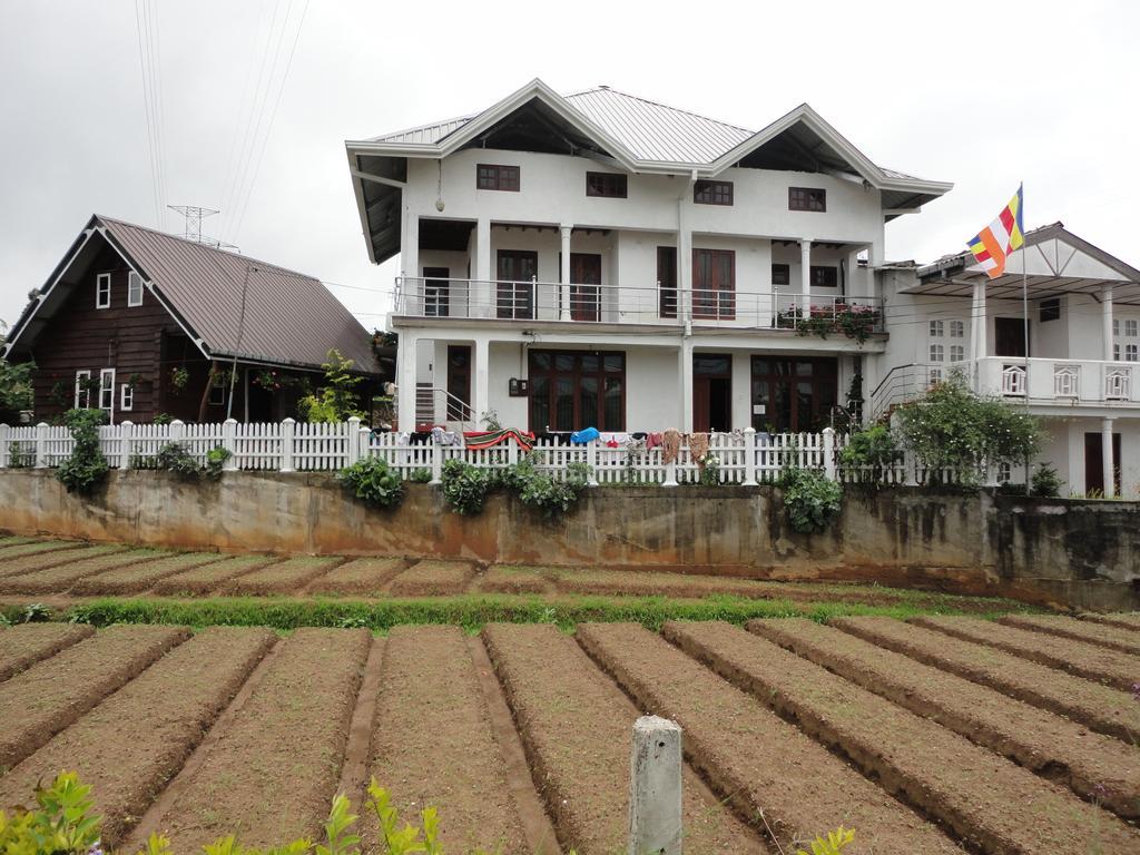 Eranga Guest Hotel Nuwara Eliya Buitenkant foto