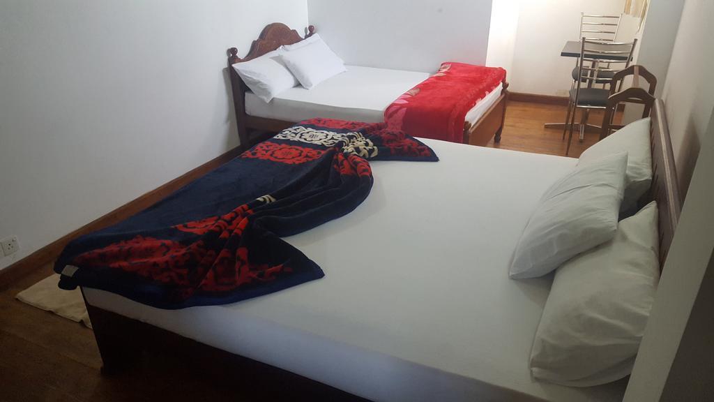 Eranga Guest Hotel Nuwara Eliya Buitenkant foto
