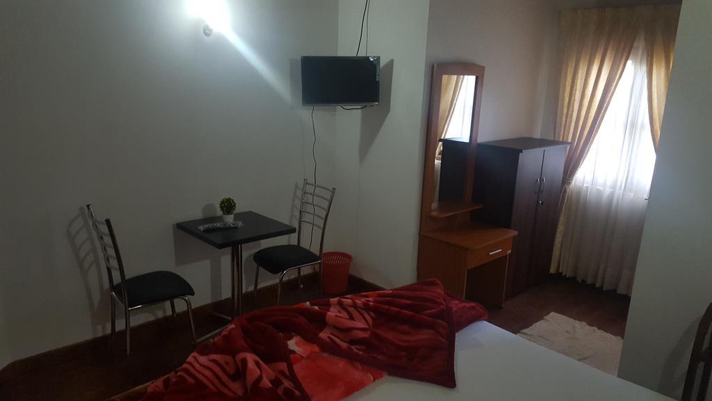 Eranga Guest Hotel Nuwara Eliya Buitenkant foto